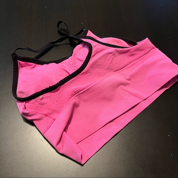 Pink & Black Racerback Sports Bra with Removable Pads & Adjustable Straps - Picture 5 of 5